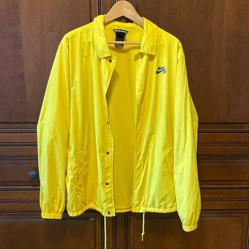 Yellow Nike SB Coaches’ Jacket Large